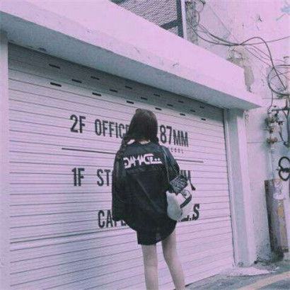 2019微信独一无二头像女生头像,微笑掩饰悲伤的女孩