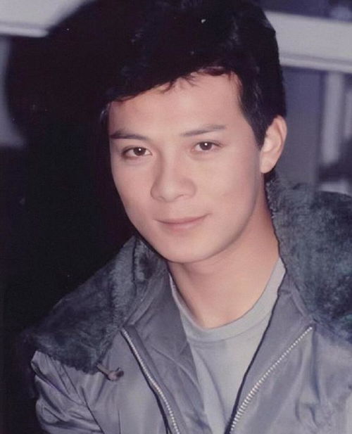 四十岁的男人要会打扮,少穿这4种爷爷装,显老廉价掉气质