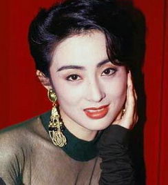 60岁刘晓庆晒照48岁玉女张敏现身