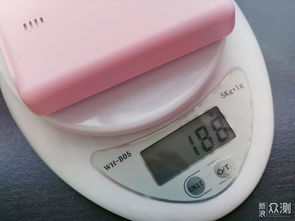国庆投稿月可爱的女生专用充电宝