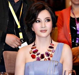 61岁刘晓庆四次结婚都不生一子,看完后有些同情