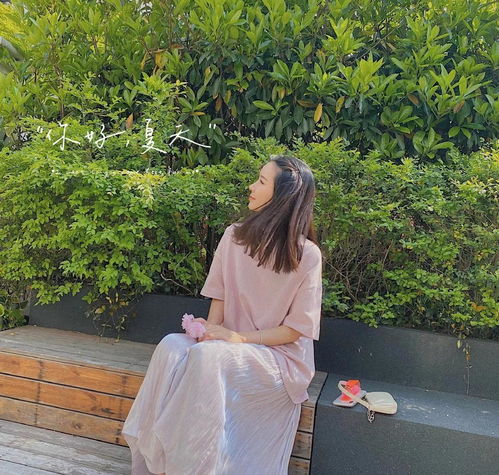 陈赫娇妻张子萱晒自拍,剪漫画刘海颜值回春,脸消肿后更少女