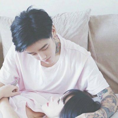 微信头像情侣一对接吻微信头像图片大全