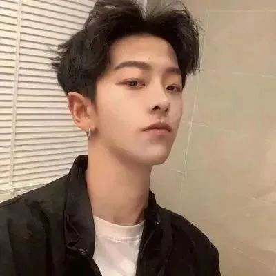 宝妈头像三十岁成熟男孩