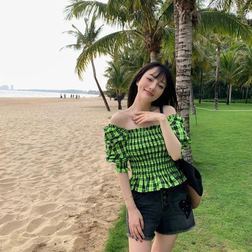 李小璐丑闻过后,晒与女儿跳舞视频,母女动作同步画面养眼