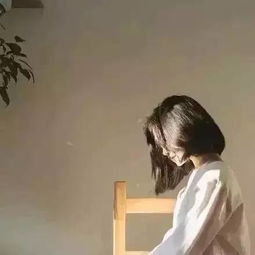 who大河南有位梵高奶奶,70岁才拿起画笔,不仅在香港开画展,作品还被世界摄影大师收藏