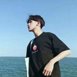 美拍大师俺滴世界只有你懂浅笑蜜蜜热爱踢足球的小霸气女孩也有温柔的美拍