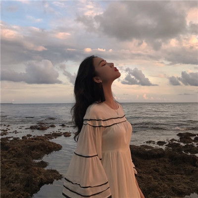 微信抖音最火女生性感头像,性感又带派的抖音超火头像