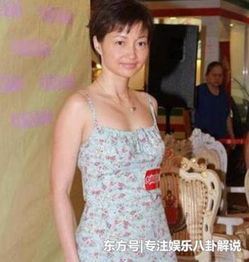 钟汉良初恋女友沦落挤地铁,他妻子漂亮女儿可爱,老婆还是女强人