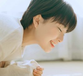冬季午后的日系短发美女温暖慵懒时光3