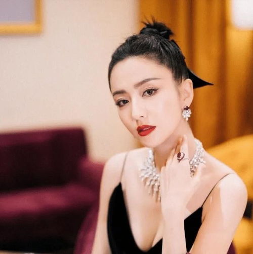 陈思诚卡点为前妻送祝福,操作有点大意,佟丽娅的回复暴露了她的尴尬