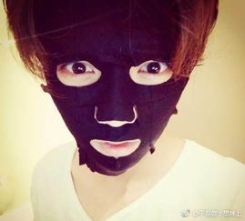 敷面膜的精致男孩,吴亦凡帅气依旧,王俊凯你这是什么表情