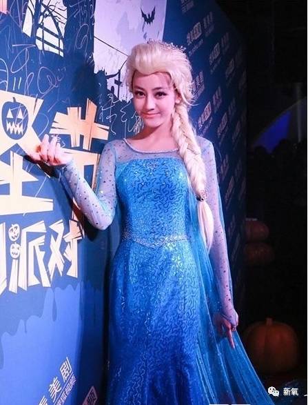 这一次,关晓彤真的被热巴实力碾压了