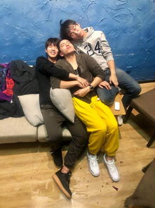 王大陆回应带坏彭昱畅晒吃人套娃表情包画面搞笑