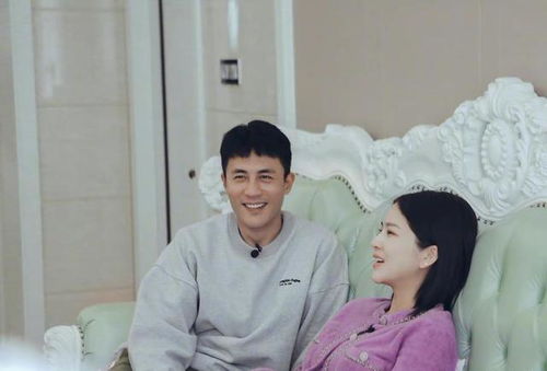 39岁杜淳喜得爱女,妻子王灿包裹严实,产妇坐月子期间要注意保养