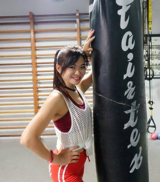 健康生活50岁辣妈身材逆袭18岁少女,美丽人生从来与年龄无关