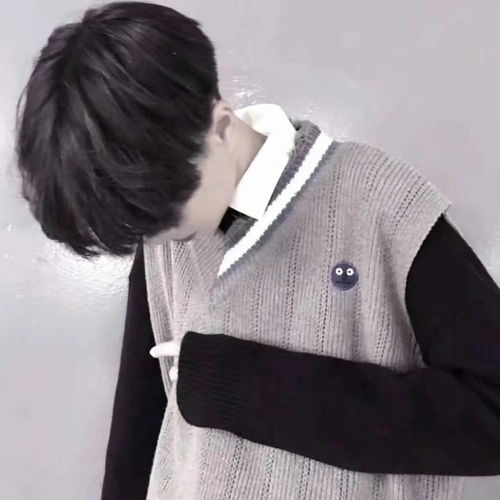 温柔男生头像要及时清醒也要事事如意