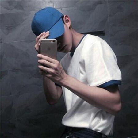 头像卡通男生冷酷无情霸气
