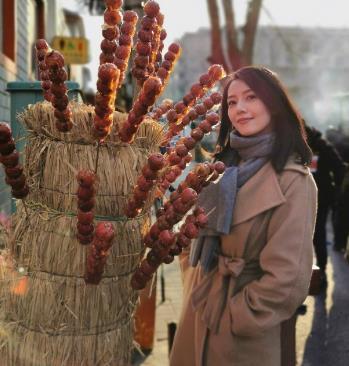 赵又廷高圆圆一家三口现身,女儿蝴蝶结获关注女神发胖该被嘲吗