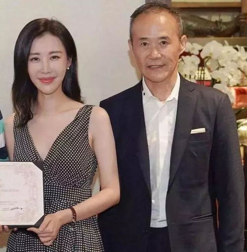 田朴珺坎坷成名路曾是18线演员,嫁大30岁的王石,如今名利双收