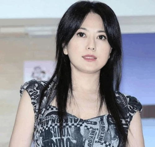 她靓过林青霞迷倒金城武,怒甩出轨老公,开轰趴庆祝休夫