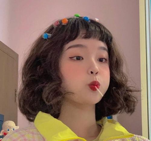 女生头像人很奇怪突然爱突然不爱