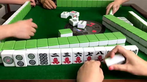 四川麻将筒子前期不争气,最后打成王炸搞得小姐姐猝不及防
