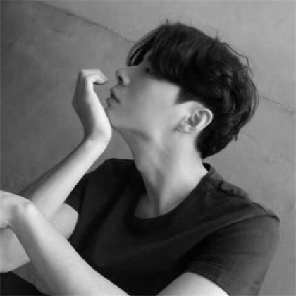 黑白成熟头像男生图片,成熟的男人最有魅力了
