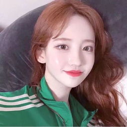 微信头像绿色女生头像