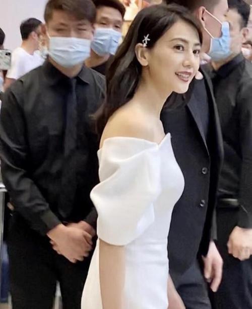 很多男生心中的女神高圆圆已41岁