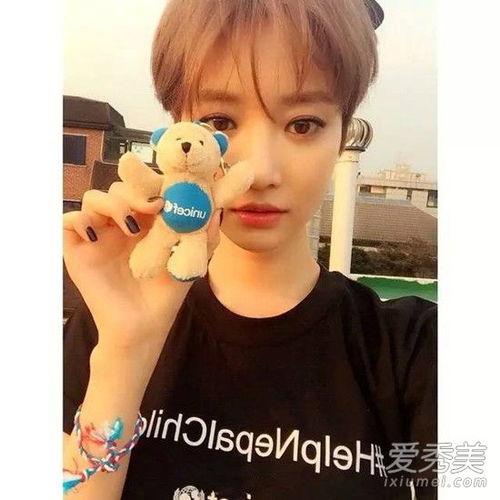 古力娜扎的短发挑战高俊熙最值得一看的是这座雕像
