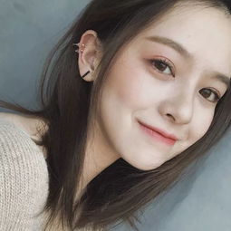 女生头像不为旧事扰