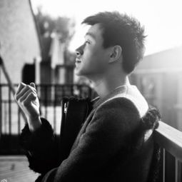 暖男佟大为完美示范男生酷帅飞机头发型