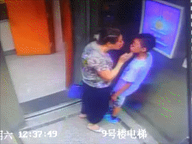 搞笑精选每次坐地铁都有不一样的惊喜