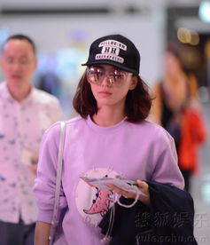 刘诗诗结婚后越发有少女感了2