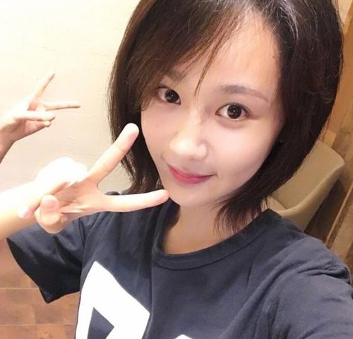 自拍卡通头像女生杨紫