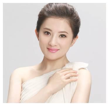 琼瑶力捧的国民闺女,撒贝宁暗恋她20年,如今40岁仍单身