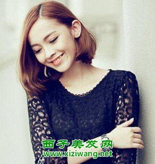 女生知性短发发型打理效果图