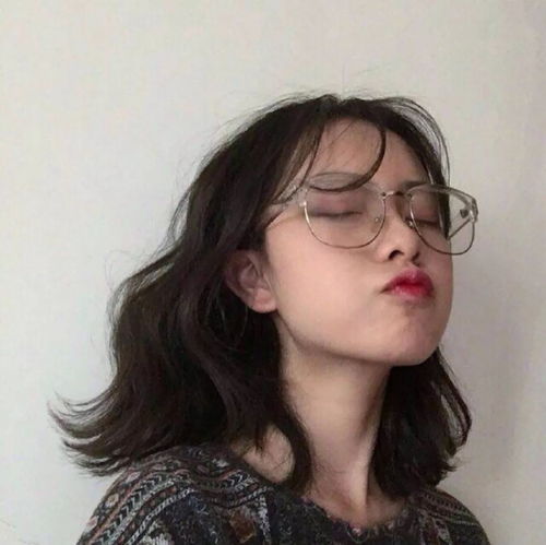 头像当你真正被爱的时候,其实不用那么懂事