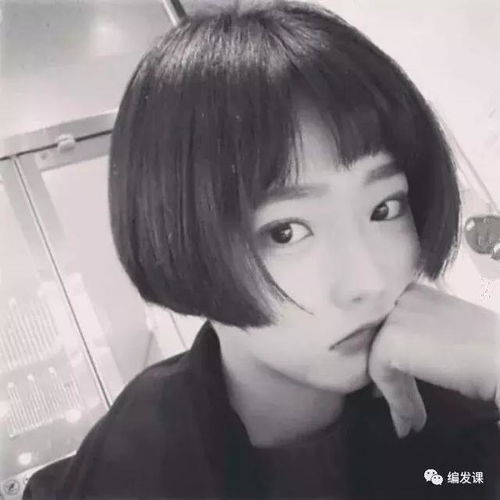 说到清纯无敌的中学生发型,还是短直发