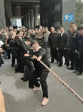 搞笑gif动态图死前也要打你两巴掌