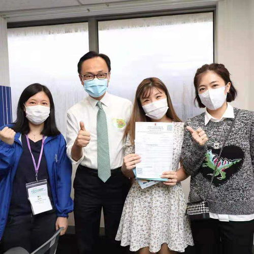 70岁刘銮雄罕露面身材消瘦,打扮朴素与路人无异,已无大亨风范