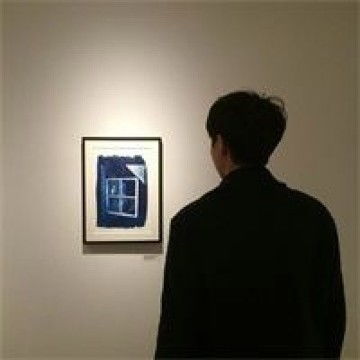 男生头像成熟稳重背影最适合30岁以下男人的微信头像