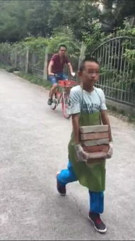 杭州男孩来回搬了一个暑假的砖自称锻炼身体