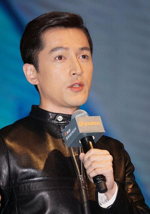 胡歌40岁感觉自己还没成熟演戏绝不仅仅是工作,男人永远是少年