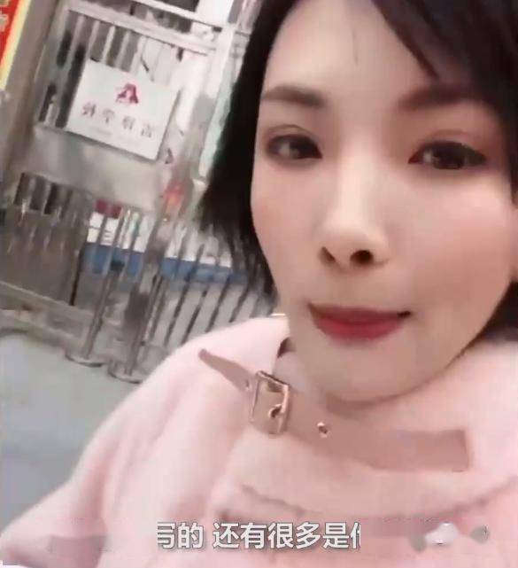 开学季,河南一爸爸熬夜帮孩子狂补作业,结果遭老婆视频举报