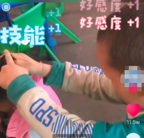 四川一幼儿园男孩帮女同学扎辫子,旁边的男同学都看呆了,赶紧起身观摩网友