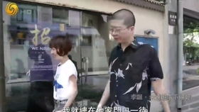 李诞爆笑颁奖名场面,数落马云调侃马化腾,台下大腕都笑翻了