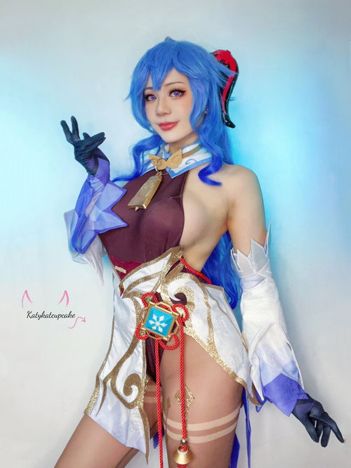 国外美女cos原神甘雨图赏婀娜身材优美姿态