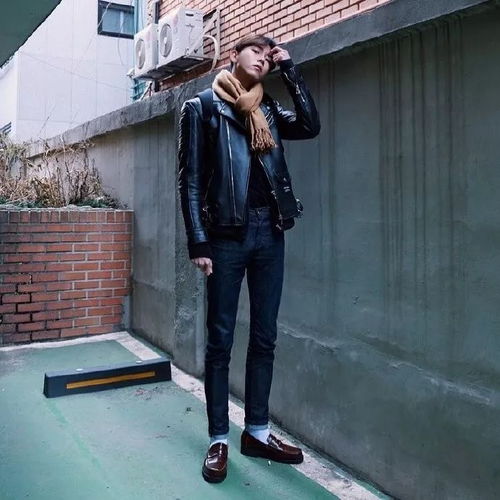 三十岁左右个子不高的男生适合什么样的服装穿着与发型